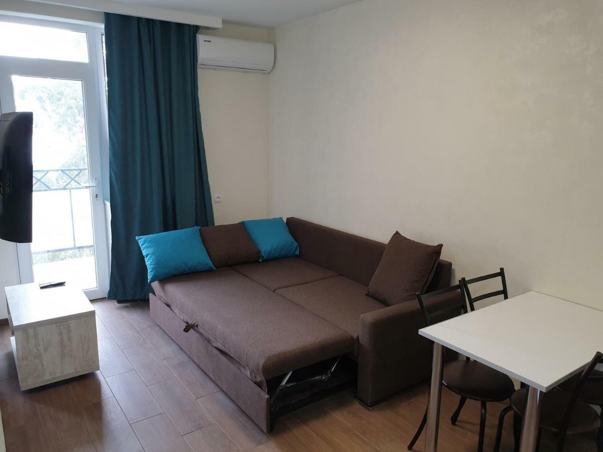 Apartment Near The Beach Batumi-Gonio Bagian luar foto