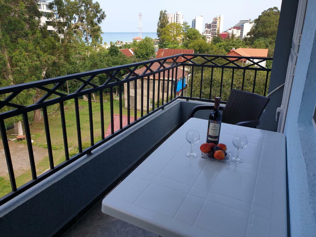 Apartment Near The Beach Batumi-Gonio Bagian luar foto